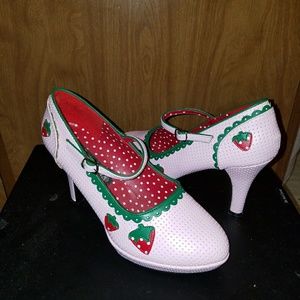 Retro Funtasma Pink Pump - Size 10